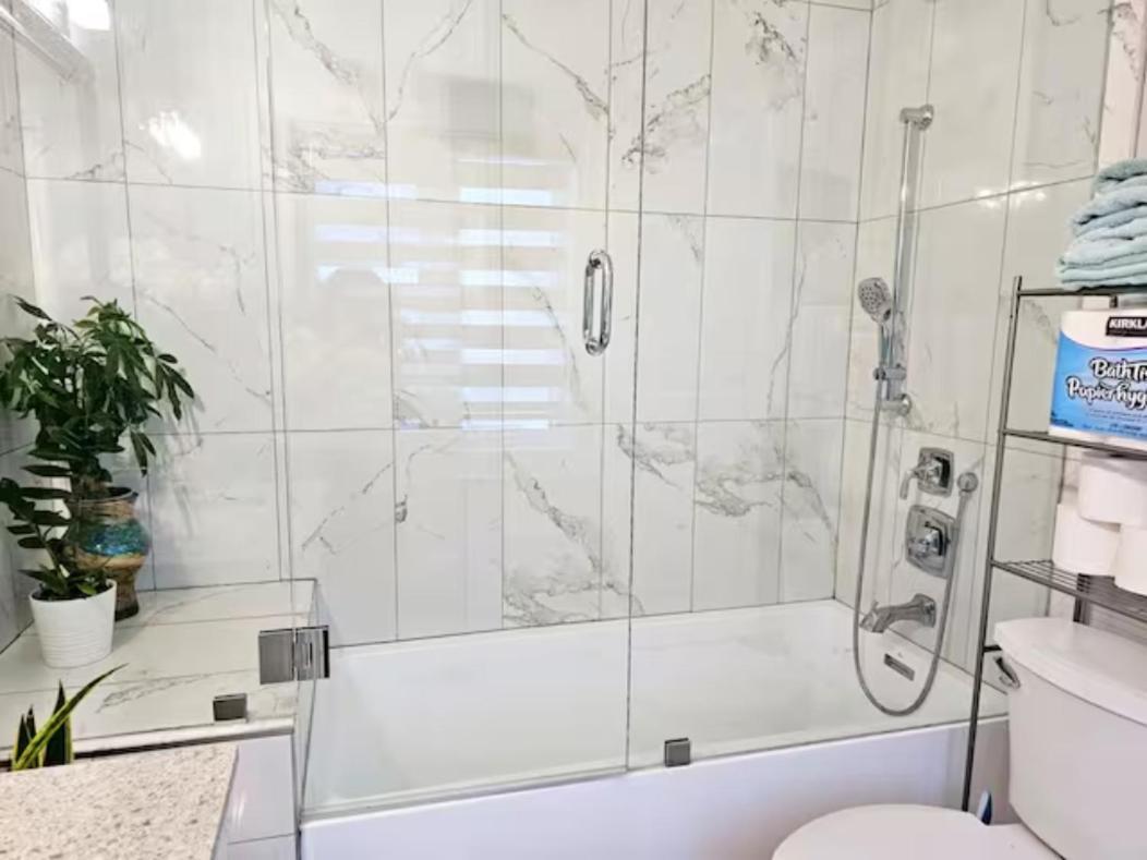 Lilen'S Home Toronto Ngoại thất bức ảnh